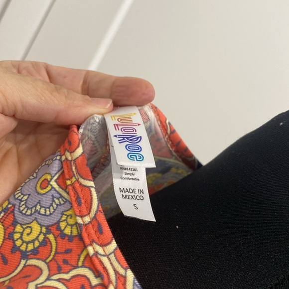 NWT Perfect T, Stretchy Scoop Neck Swing Style with side vents |Size Small - Picture 9 of 9